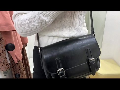 ❤️ Публична мастурбация на младата кучка FeralBerry с вибратор в стаята за обличане ❤ Слуги в bg.pornosexphoto.ru ️